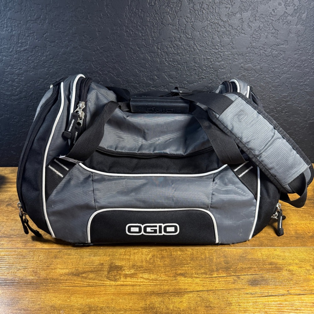 OGIO Endurance Gray Black‎ Ripstop Nylon Duffle Gym Travel Bag Large